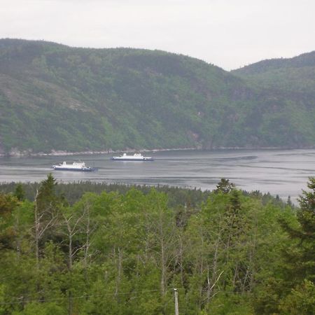 Chalet De La Montagne Villa Tadoussac Exterior foto